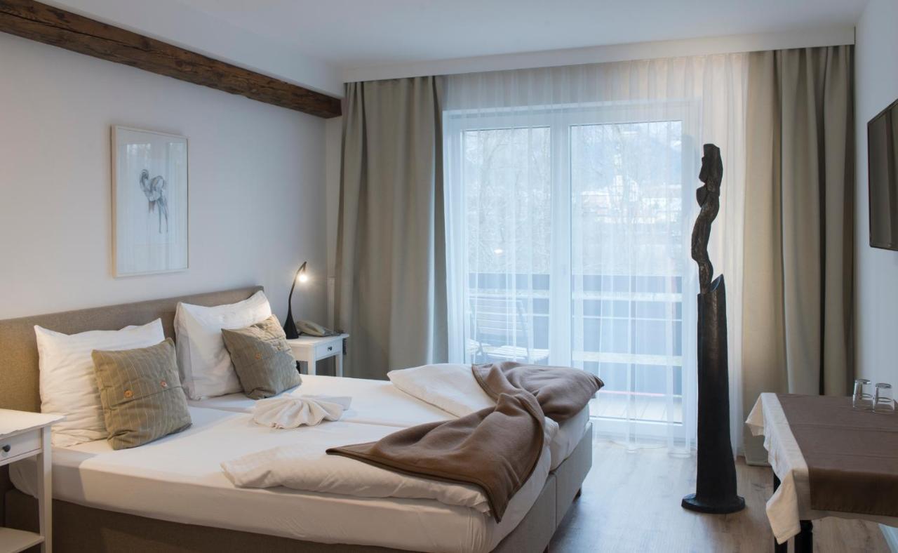 Gasthof Badl - Bed & Breakfast ฮัลล์อินทีโรล ภายนอก รูปภาพ